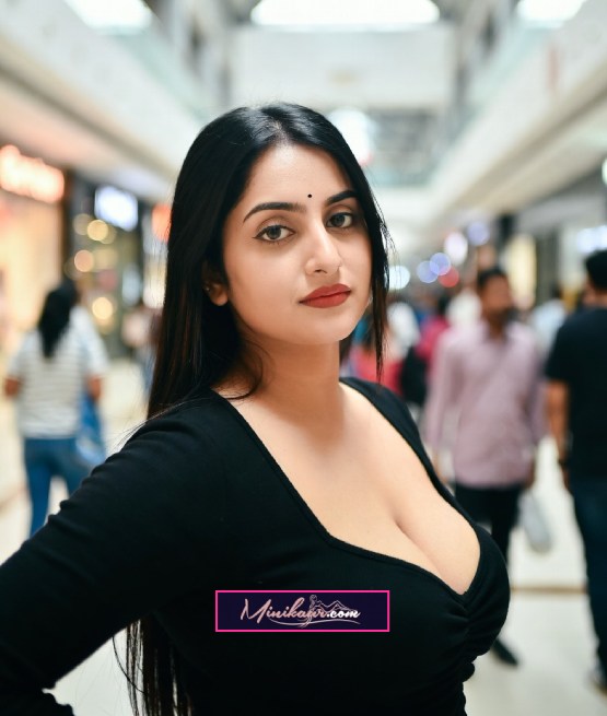 Zara - Romantic Kashmiri Escort in New Delhi